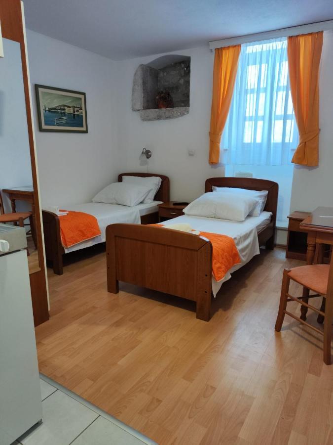 Maja Apartments Trogir Exterior photo